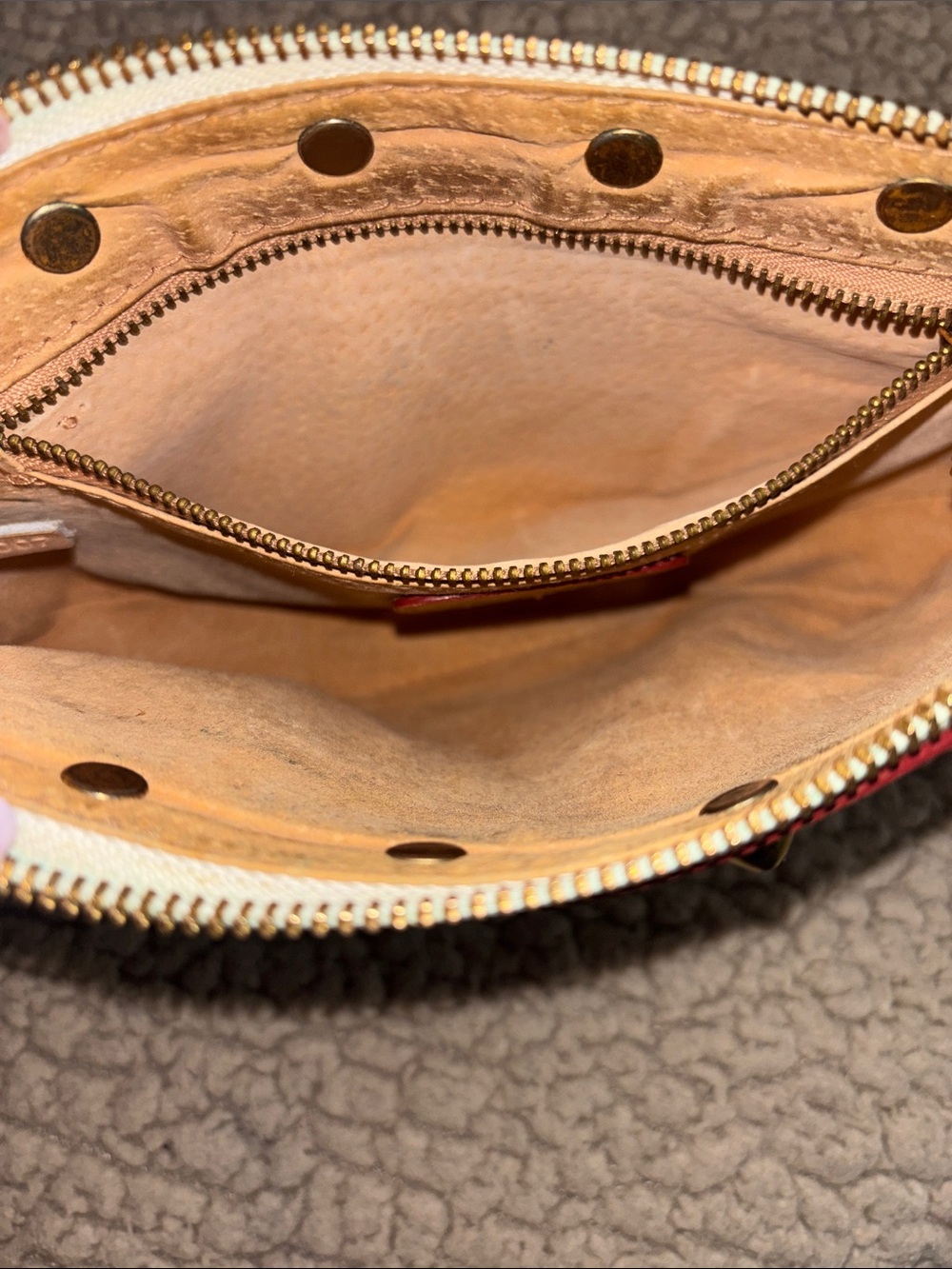 Rare Louis Vuitton Takashi Murikami pochette - Picture 6 of 10